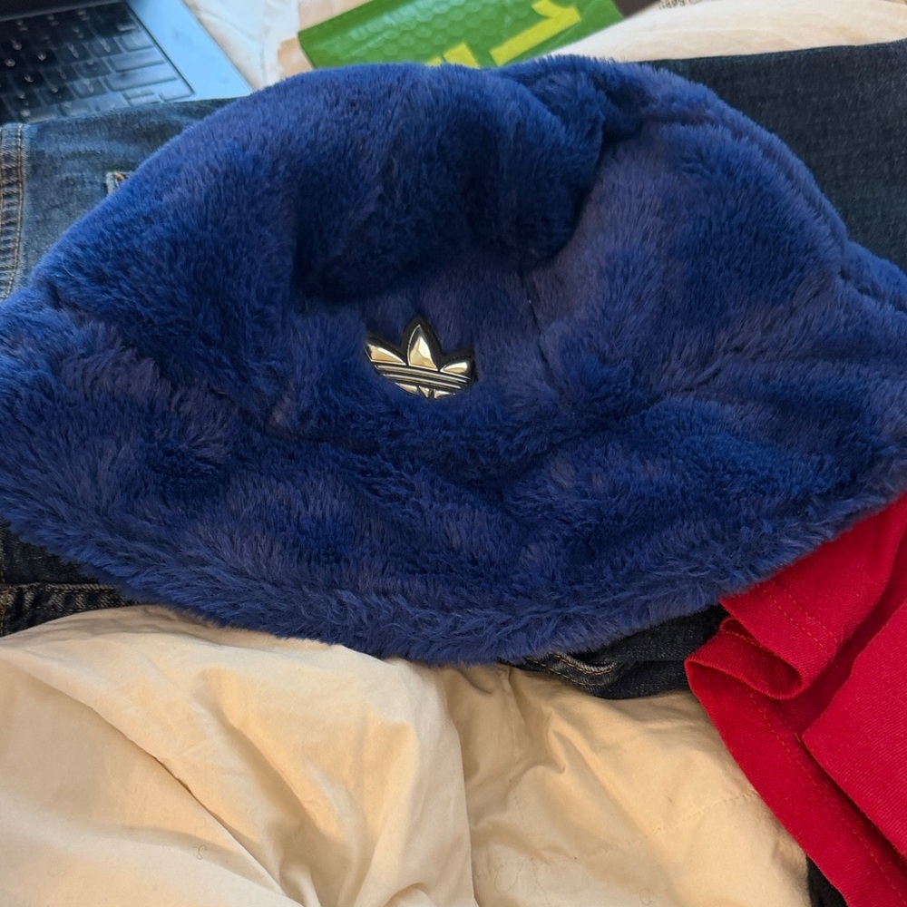 LIMITED EDITION CONFIRMEDAdidas Royal Blue Faux Fur Hat Brand New Never worn